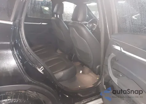 2017 BMW X1 xDrive28I z USA, uszkodzony, nr VIN WBXHT3Z30H4A54353